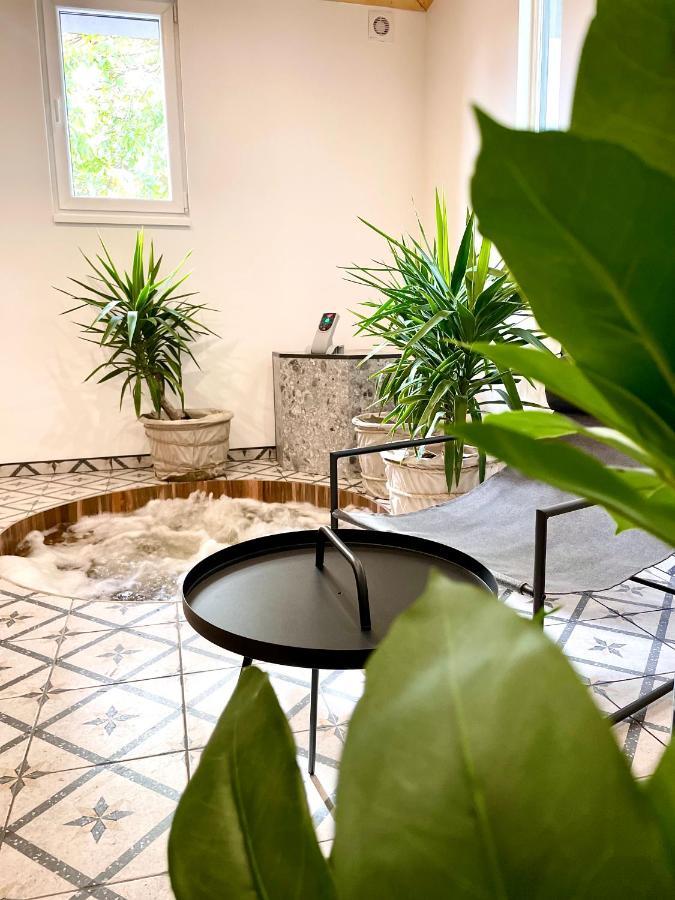 Thermal Apartmanok Raday 4 - Namaste Hajdúszoboszló Extérieur photo